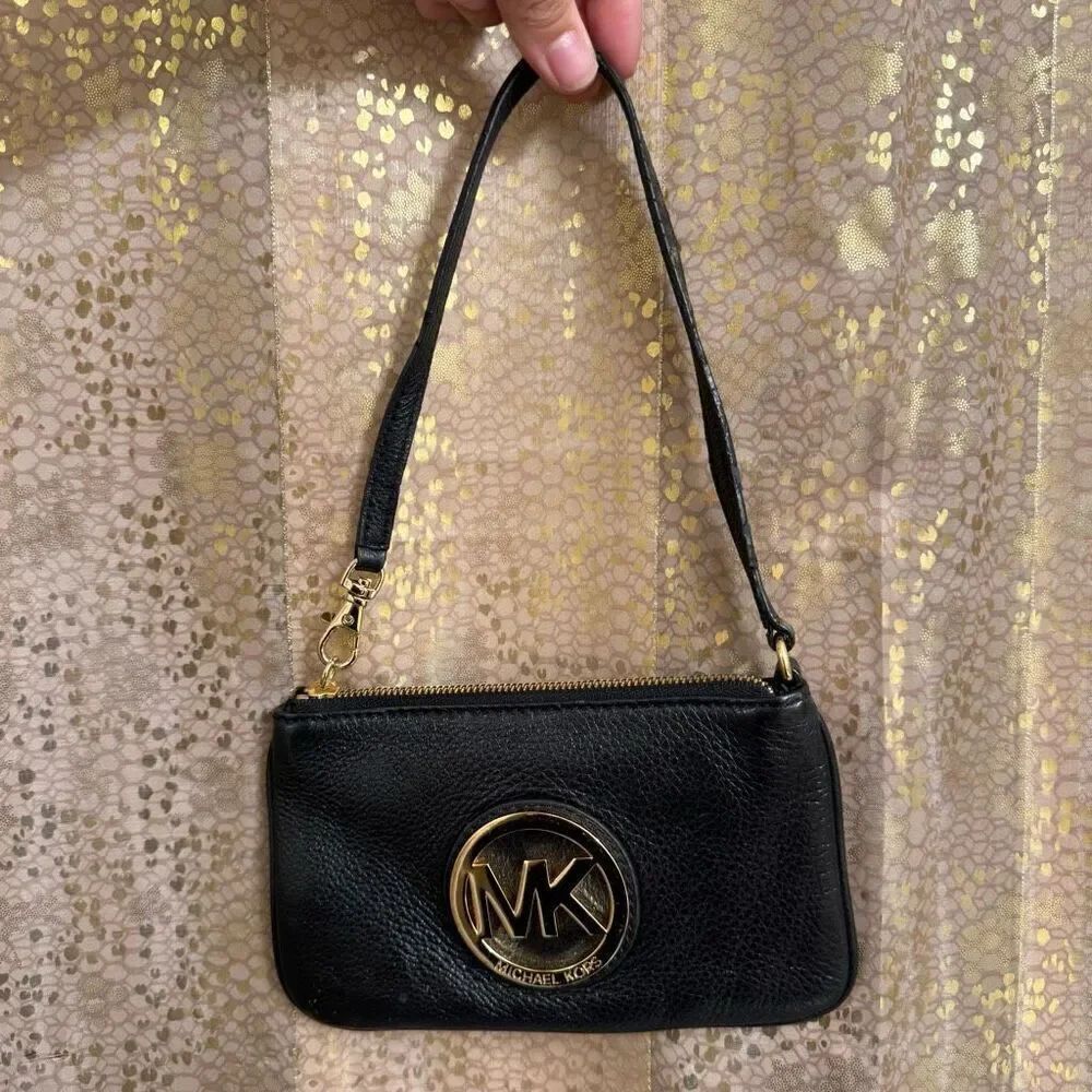 Michael Kors Black Gold Logo Pebble Leather Clutch Wristlet Zip Bag